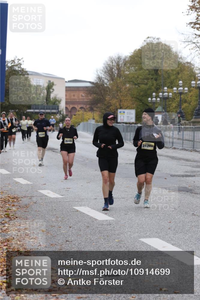 25.10.2026 - hella hamburg halbmarathon Antke Förster http://msf.ph/oto/10914699 25.10.2026 12:27:22 Lombardsbrücke 31366, 31367 meine-sportfotos.de