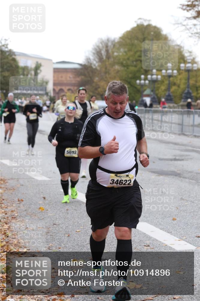 25.10.2026 - hella hamburg halbmarathon Antke Förster http://msf.ph/oto/10914896 25.10.2026 12:27:39 Lombardsbrücke 34622, 5692, 19151 meine-sportfotos.de