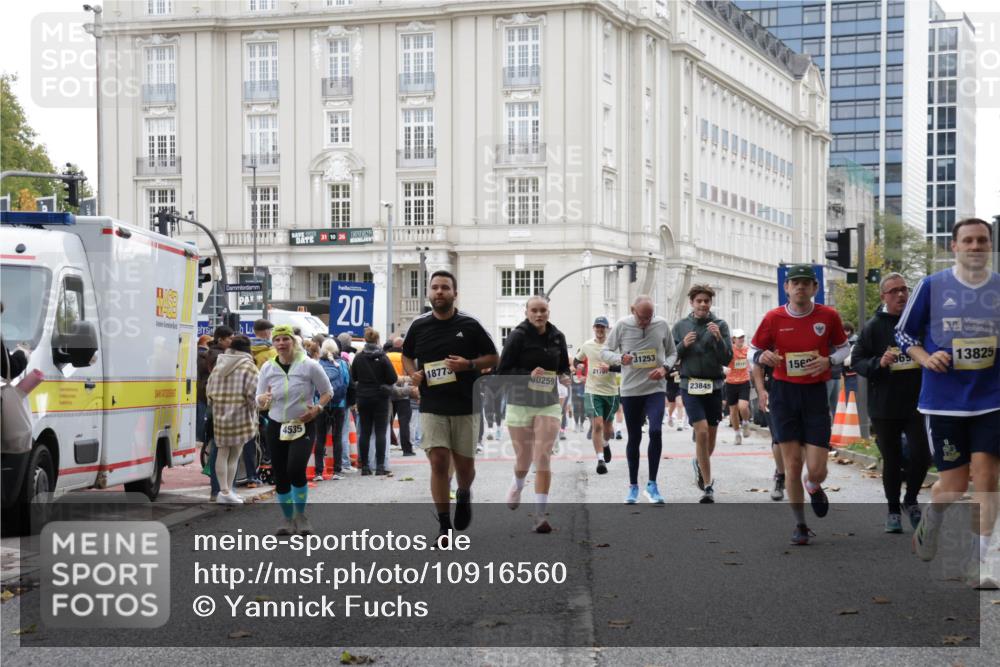 25.10.2026 - hella hamburg halbmarathon Yannick Fuchs http://msf.ph/oto/10916560 25.10.2026 12:26:35 20KM 19556, 6759, 6760, 34916, 32243, 17226, 20400, 34336, 20476, 31759, 13825, 15693, 18773, 4535, 31253, 9693, 30259, 23845, 12640, 3701, 16640, 6726 meine-sportfotos.de