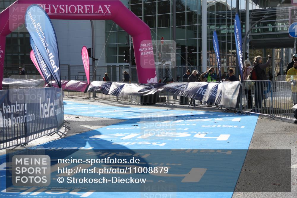 25.10.2026 - hella hamburg halbmarathon Strokosch-Dieckow http://msf.ph/oto/11008879 25.10.2026 10:17:20 Ziel  meine-sportfotos.de