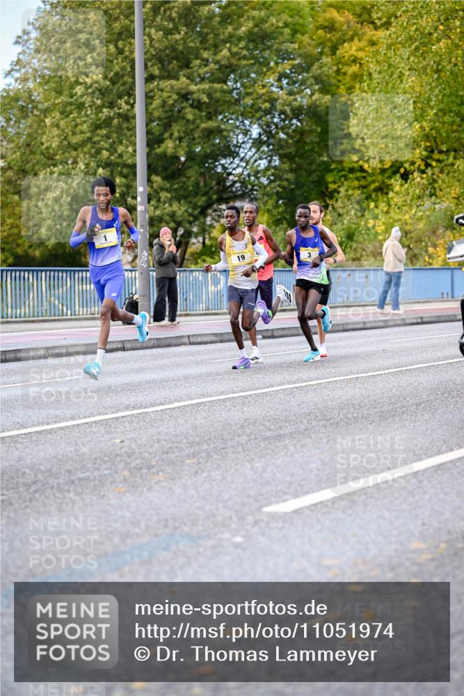 25.10.2026 - hella hamburg halbmarathon Dr. Thomas Lammeyer http://msf.ph/oto/11051974 25.10.2026 10:09:04 Kennedybrücke 19, 3 meine-sportfotos.de