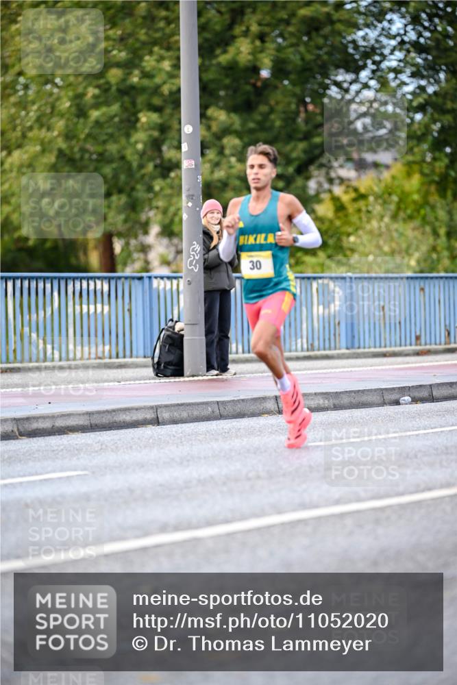 25.10.2026 - hella hamburg halbmarathon Dr. Thomas Lammeyer http://msf.ph/oto/11052020 25.10.2026 10:09:35 Kennedybrücke 30 meine-sportfotos.de