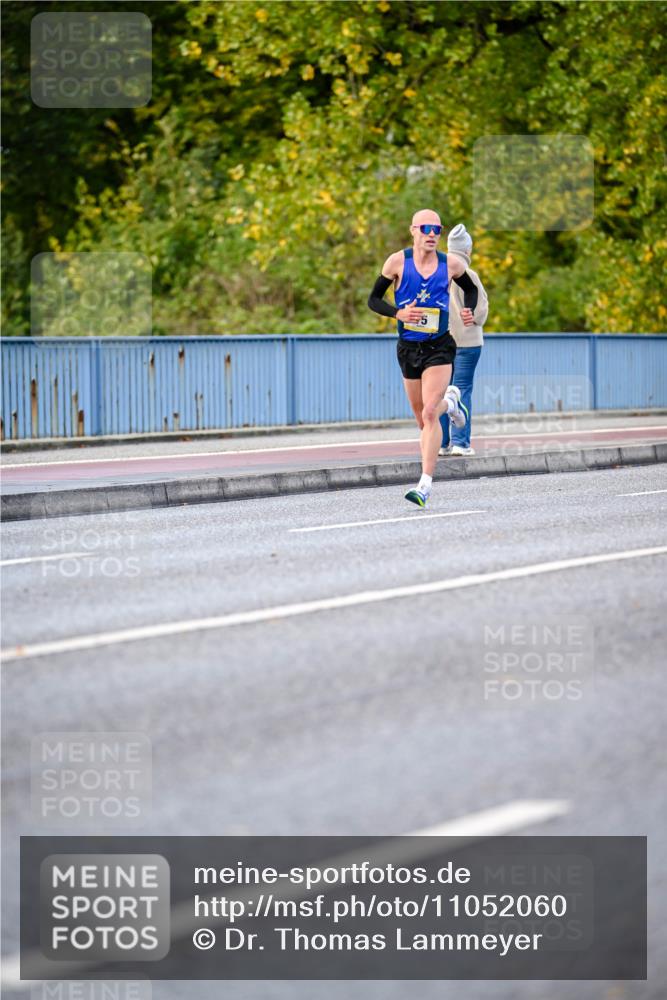 25.10.2026 - hella hamburg halbmarathon Dr. Thomas Lammeyer http://msf.ph/oto/11052060 25.10.2026 10:09:48 Kennedybrücke  meine-sportfotos.de