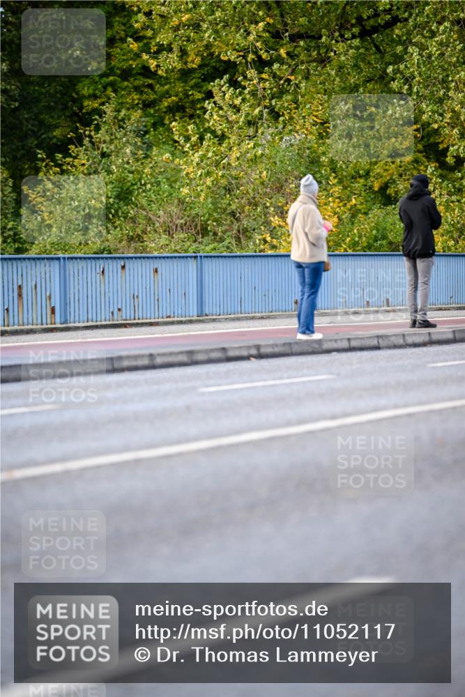 25.10.2026 - hella hamburg halbmarathon Dr. Thomas Lammeyer http://msf.ph/oto/11052117 25.10.2026 10:10:37 Kennedybrücke  meine-sportfotos.de