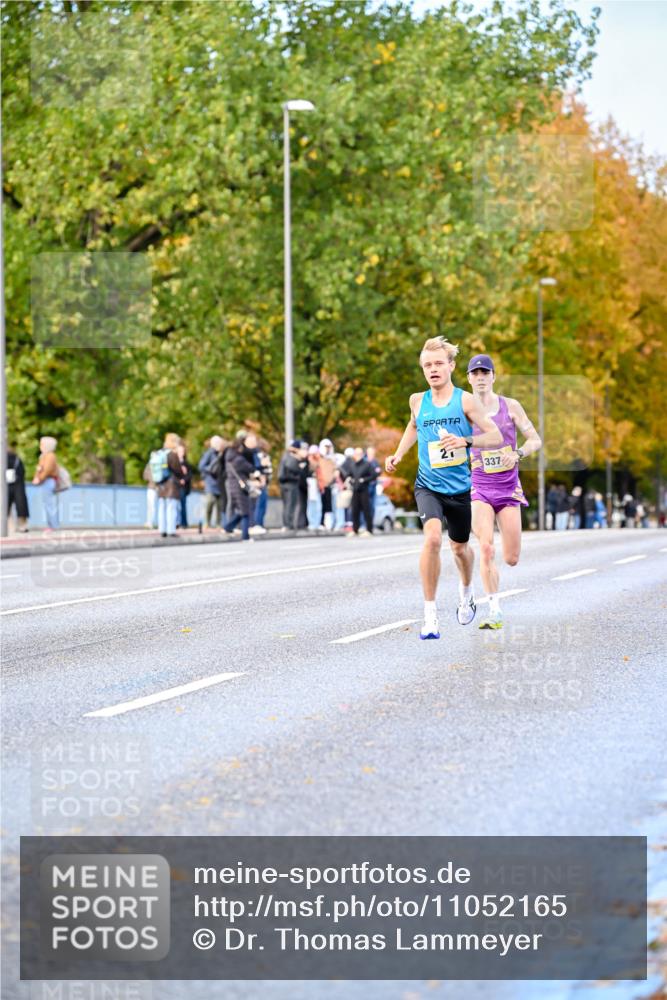 25.10.2026 - hella hamburg halbmarathon Dr. Thomas Lammeyer http://msf.ph/oto/11052165 25.10.2026 10:10:53 Kennedybrücke 27, 337 meine-sportfotos.de