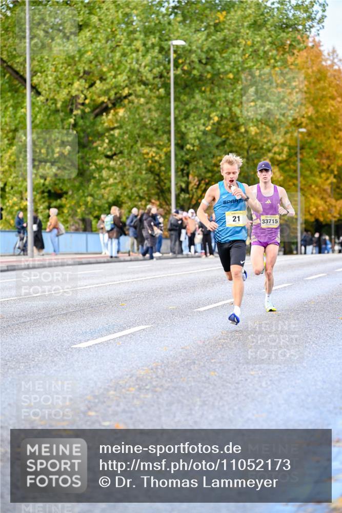 25.10.2026 - hella hamburg halbmarathon Dr. Thomas Lammeyer http://msf.ph/oto/11052173 25.10.2026 10:10:54 Kennedybrücke 21, 33715 meine-sportfotos.de