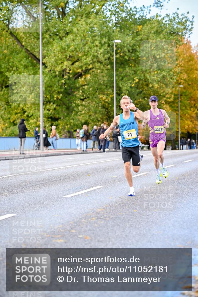 25.10.2026 - hella hamburg halbmarathon Dr. Thomas Lammeyer http://msf.ph/oto/11052181 25.10.2026 10:10:54 Kennedybrücke 21, 33715 meine-sportfotos.de