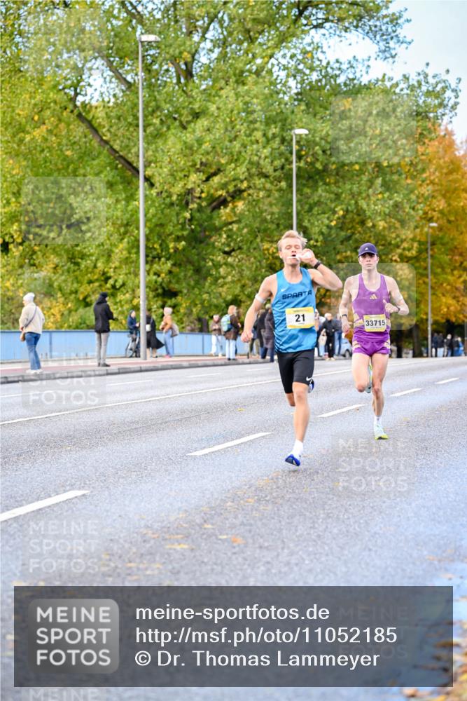 25.10.2026 - hella hamburg halbmarathon Dr. Thomas Lammeyer http://msf.ph/oto/11052185 25.10.2026 10:10:54 Kennedybrücke 21, 33715 meine-sportfotos.de