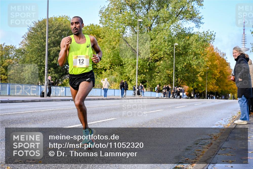 25.10.2026 - hella hamburg halbmarathon Dr. Thomas Lammeyer http://msf.ph/oto/11052320 25.10.2026 10:11:26 Kennedybrücke 12 meine-sportfotos.de