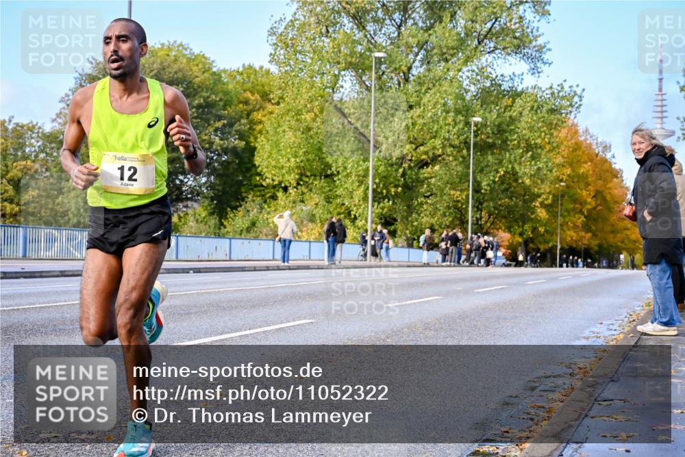 25.10.2026 - hella hamburg halbmarathon Dr. Thomas Lammeyer http://msf.ph/oto/11052322 25.10.2026 10:11:27 Kennedybrücke 12 meine-sportfotos.de