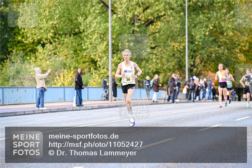 25.10.2026 - hella hamburg halbmarathon Dr. Thomas Lammeyer http://msf.ph/oto/11052427 25.10.2026 10:12:26 Kennedybrücke 20 meine-sportfotos.de