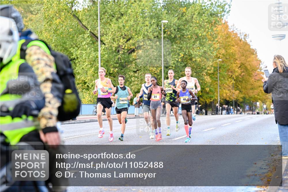 25.10.2026 - hella hamburg halbmarathon Dr. Thomas Lammeyer http://msf.ph/oto/11052488 25.10.2026 10:12:30 Kennedybrücke 168, 31, 34074, 34751, 46, 5778 meine-sportfotos.de