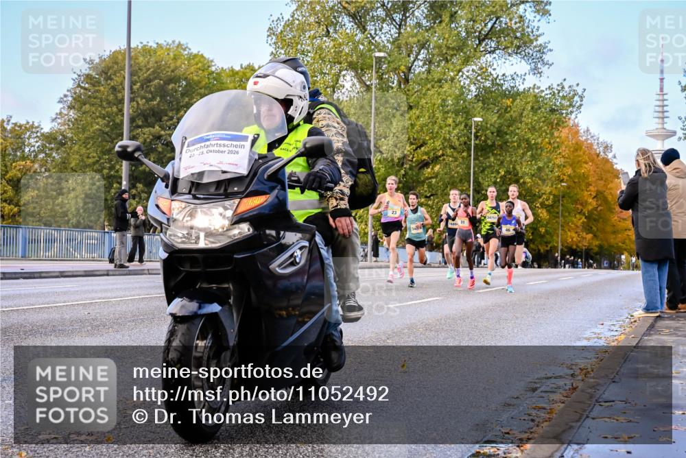25.10.2026 - hella hamburg halbmarathon Dr. Thomas Lammeyer http://msf.ph/oto/11052492 25.10.2026 10:12:30 Kennedybrücke 23, 25, 2026, 34074, 1680, 31, 34751, 46 meine-sportfotos.de