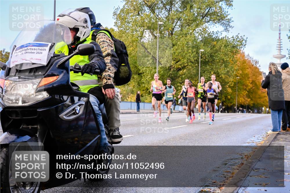 25.10.2026 - hella hamburg halbmarathon Dr. Thomas Lammeyer http://msf.ph/oto/11052496 25.10.2026 10:12:31 Kennedybrücke 23, 25, 2026, 34074, 31, 4751 meine-sportfotos.de