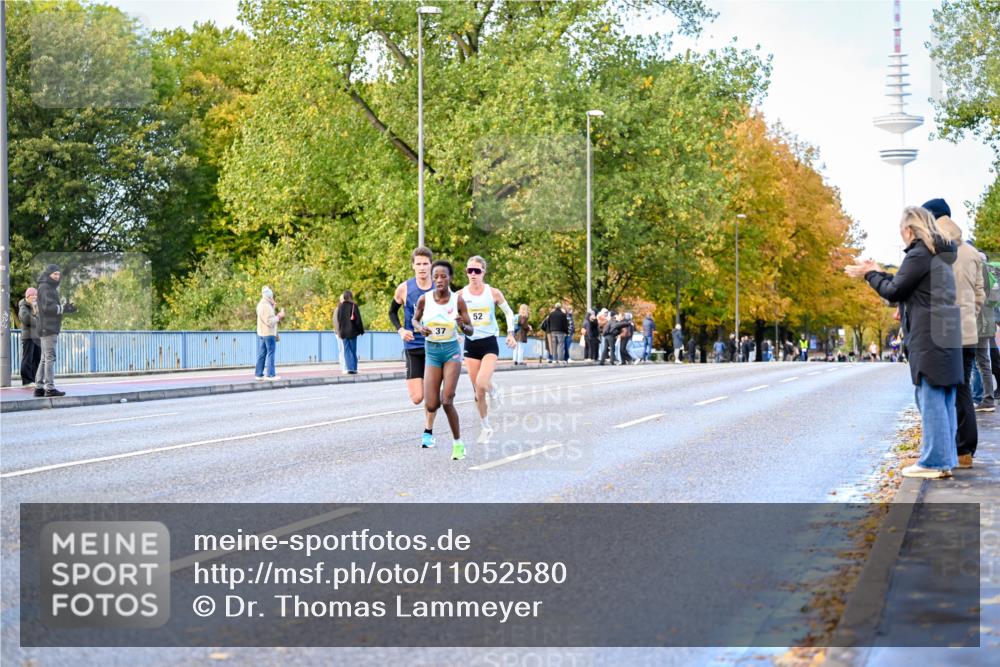 25.10.2026 - hella hamburg halbmarathon Dr. Thomas Lammeyer http://msf.ph/oto/11052580 25.10.2026 10:12:48 Kennedybrücke 37, 52 meine-sportfotos.de