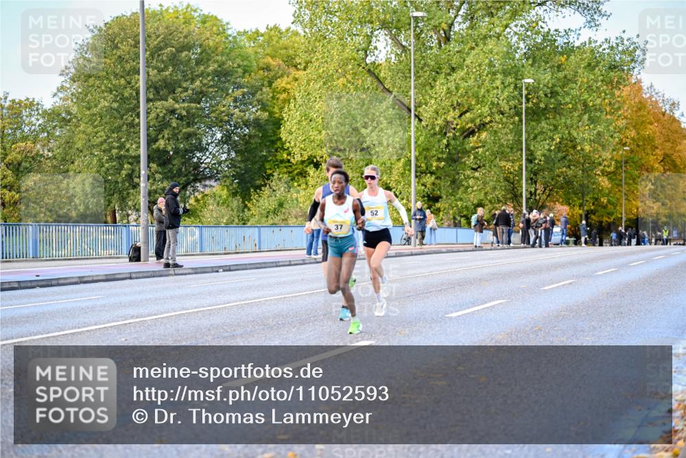25.10.2026 - hella hamburg halbmarathon Dr. Thomas Lammeyer http://msf.ph/oto/11052593 25.10.2026 10:12:48 Kennedybrücke 37, 52 meine-sportfotos.de