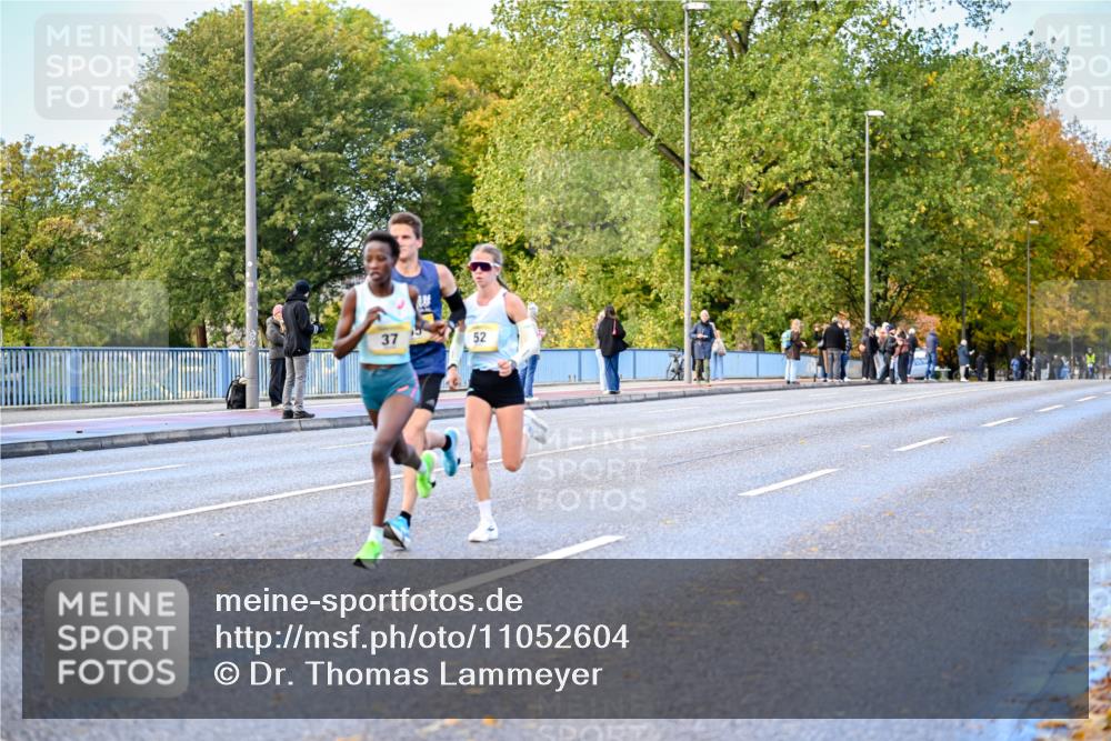 25.10.2026 - hella hamburg halbmarathon Dr. Thomas Lammeyer http://msf.ph/oto/11052604 25.10.2026 10:12:49 Kennedybrücke 37, 52 meine-sportfotos.de