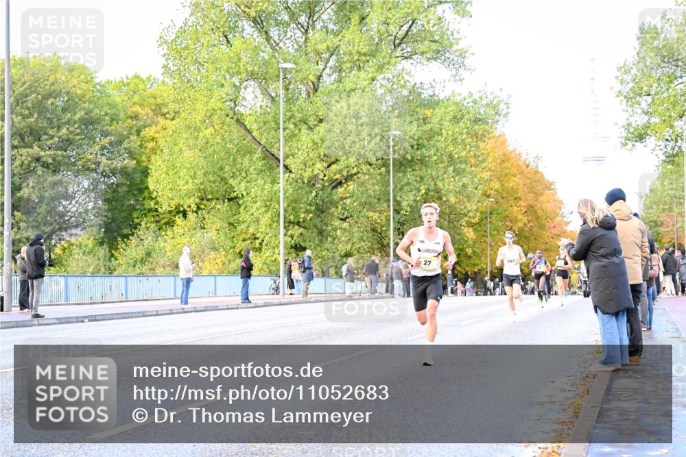 25.10.2026 - hella hamburg halbmarathon Dr. Thomas Lammeyer http://msf.ph/oto/11052683 25.10.2026 10:13:15 Kennedybrücke 27, 3467 meine-sportfotos.de