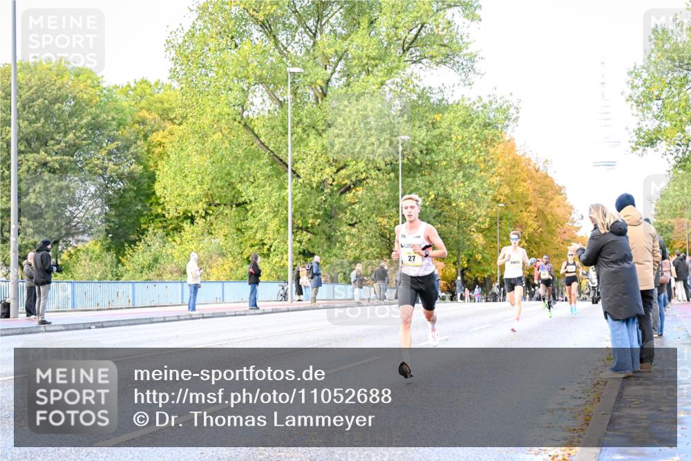 25.10.2026 - hella hamburg halbmarathon Dr. Thomas Lammeyer http://msf.ph/oto/11052688 25.10.2026 10:13:16 Kennedybrücke 27, 34671 meine-sportfotos.de
