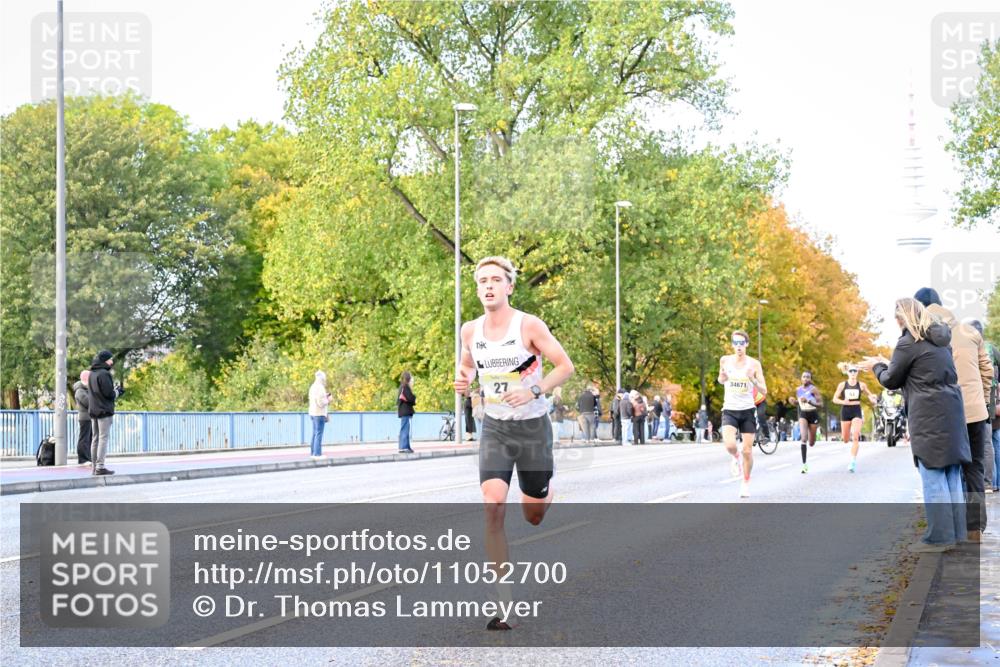 25.10.2026 - hella hamburg halbmarathon Dr. Thomas Lammeyer http://msf.ph/oto/11052700 25.10.2026 10:13:16 Kennedybrücke 27, 34671 meine-sportfotos.de