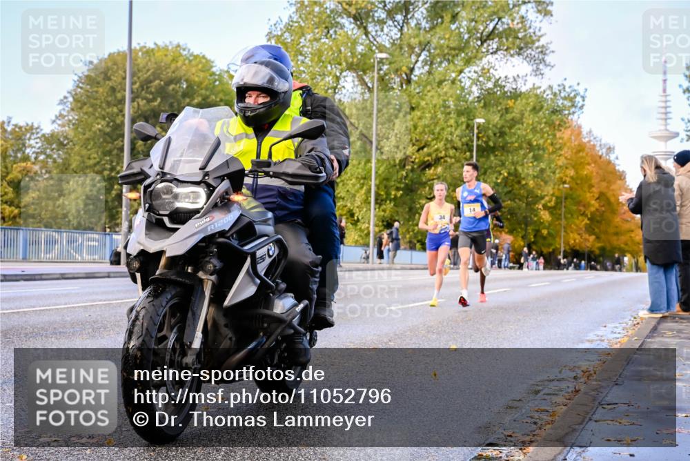 25.10.2026 - hella hamburg halbmarathon Dr. Thomas Lammeyer http://msf.ph/oto/11052796 25.10.2026 10:13:27 Kennedybrücke 1200, 34, 14 meine-sportfotos.de