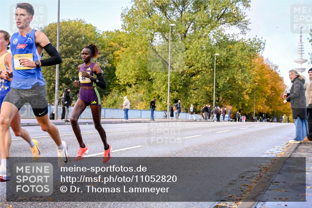25.10.2026 - hella hamburg halbmarathon Dr. Thomas Lammeyer http://msf.ph/oto/11052820 25.10.2026 10:13:29 Kennedybrücke  meine-sportfotos.de