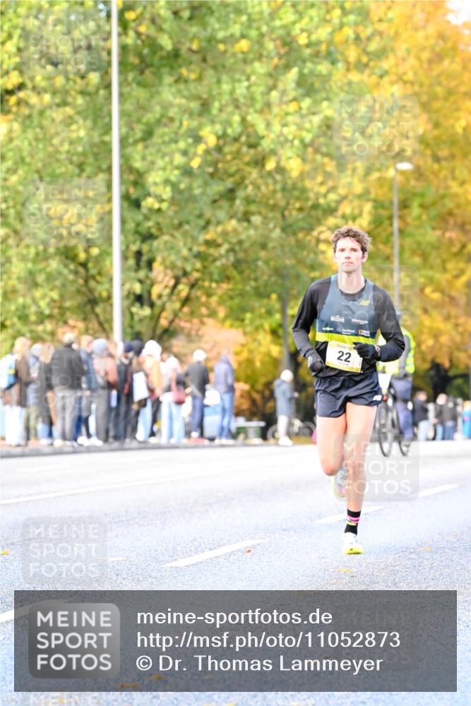 25.10.2026 - hella hamburg halbmarathon Dr. Thomas Lammeyer http://msf.ph/oto/11052873 25.10.2026 10:14:06 Kennedybrücke 22, 22 meine-sportfotos.de