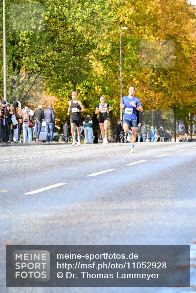 25.10.2026 - hella hamburg halbmarathon Dr. Thomas Lammeyer http://msf.ph/oto/11052928 25.10.2026 10:14:15 Kennedybrücke 41, 30088 meine-sportfotos.de