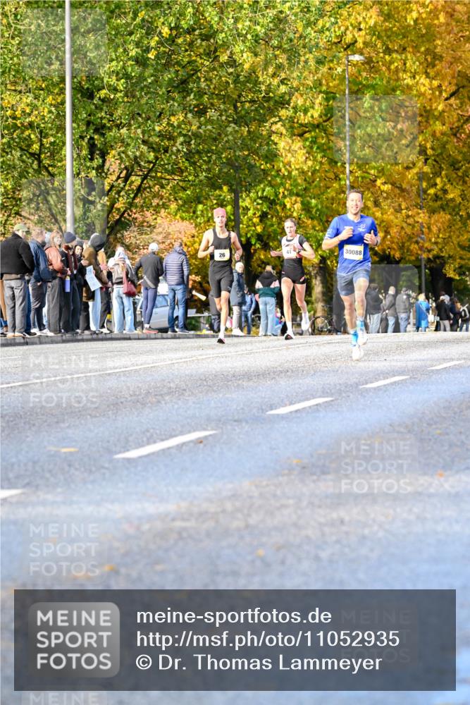 25.10.2026 - hella hamburg halbmarathon Dr. Thomas Lammeyer http://msf.ph/oto/11052935 25.10.2026 10:14:16 Kennedybrücke 30088, 26 meine-sportfotos.de