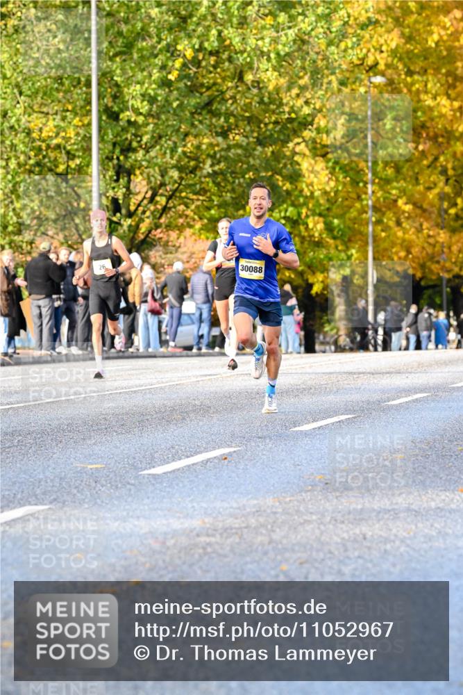 25.10.2026 - hella hamburg halbmarathon Dr. Thomas Lammeyer http://msf.ph/oto/11052967 25.10.2026 10:14:18 Kennedybrücke 26, 30088 meine-sportfotos.de