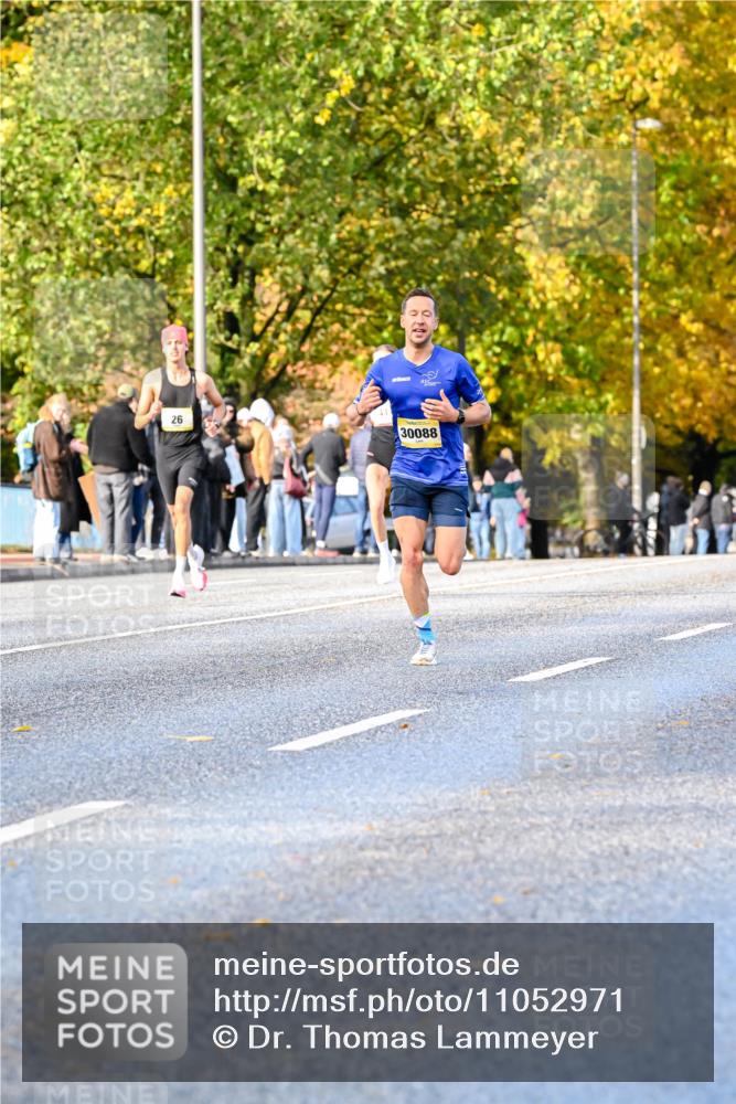 25.10.2026 - hella hamburg halbmarathon Dr. Thomas Lammeyer http://msf.ph/oto/11052971 25.10.2026 10:14:18 Kennedybrücke 26, 30088 meine-sportfotos.de