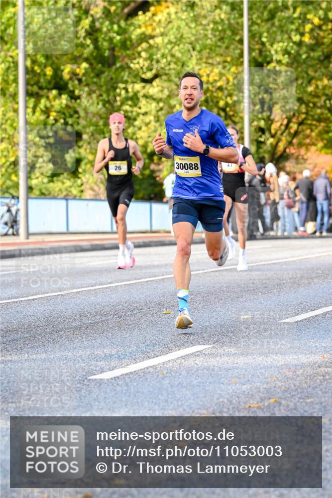 25.10.2026 - hella hamburg halbmarathon Dr. Thomas Lammeyer http://msf.ph/oto/11053003 25.10.2026 10:14:20 Kennedybrücke 26, 30088 meine-sportfotos.de