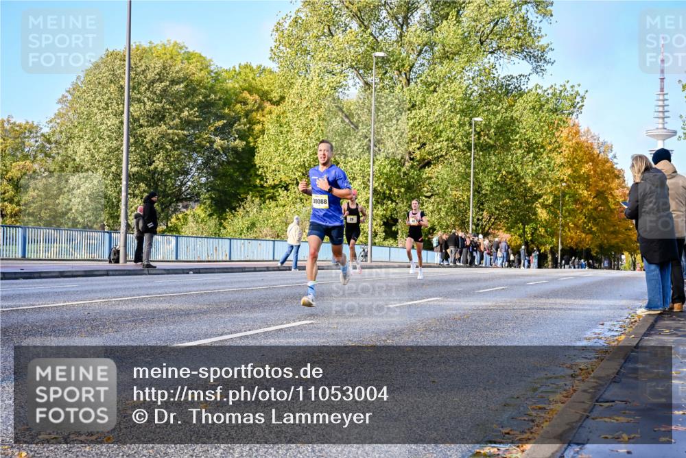 25.10.2026 - hella hamburg halbmarathon Dr. Thomas Lammeyer http://msf.ph/oto/11053004 25.10.2026 10:14:22 Kennedybrücke 30088 meine-sportfotos.de