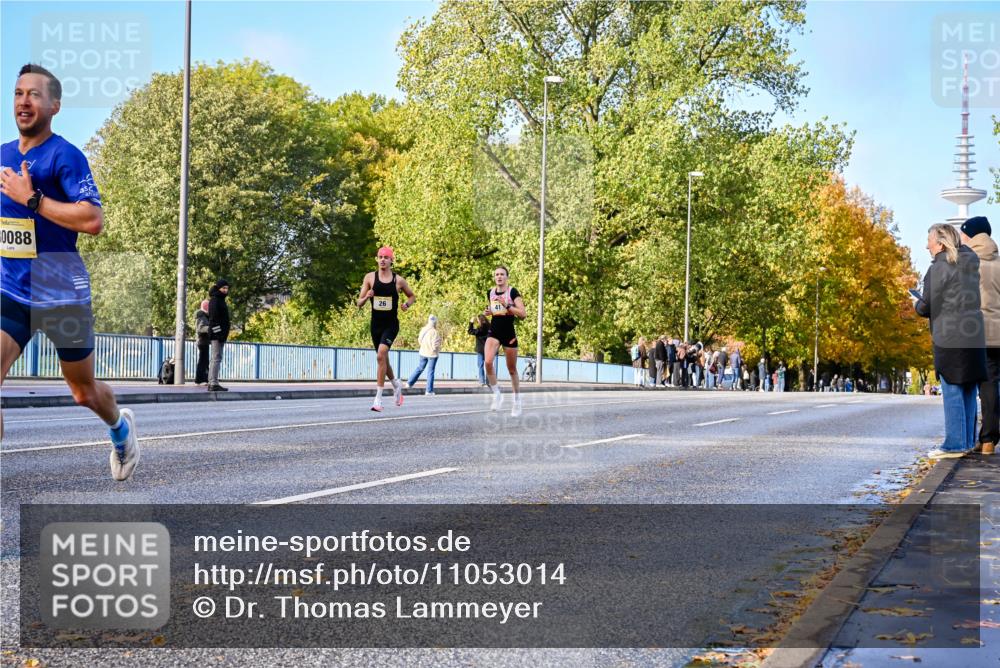 25.10.2026 - hella hamburg halbmarathon Dr. Thomas Lammeyer http://msf.ph/oto/11053014 25.10.2026 10:14:24 Kennedybrücke 0088 meine-sportfotos.de