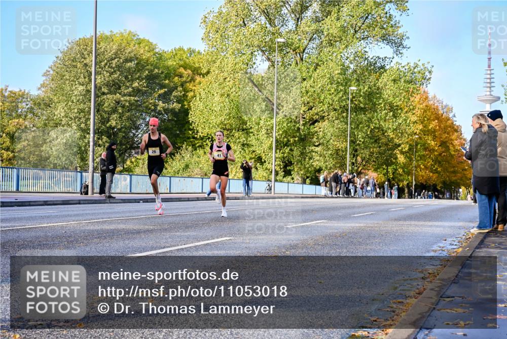 25.10.2026 - hella hamburg halbmarathon Dr. Thomas Lammeyer http://msf.ph/oto/11053018 25.10.2026 10:14:24 Kennedybrücke 26 meine-sportfotos.de