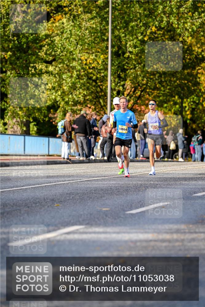 25.10.2026 - hella hamburg halbmarathon Dr. Thomas Lammeyer http://msf.ph/oto/11053038 25.10.2026 10:14:47 Kennedybrücke 10664 meine-sportfotos.de