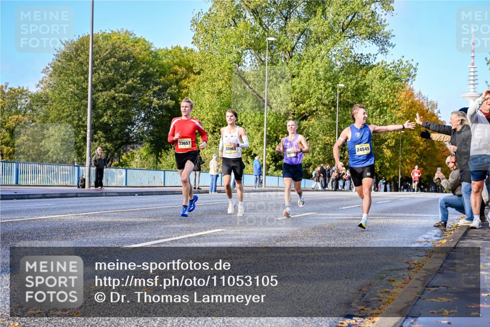 25.10.2026 - hella hamburg halbmarathon Dr. Thomas Lammeyer http://msf.ph/oto/11053105 25.10.2026 10:15:02 Kennedybrücke 33657, 33968, 3260, 24545 meine-sportfotos.de