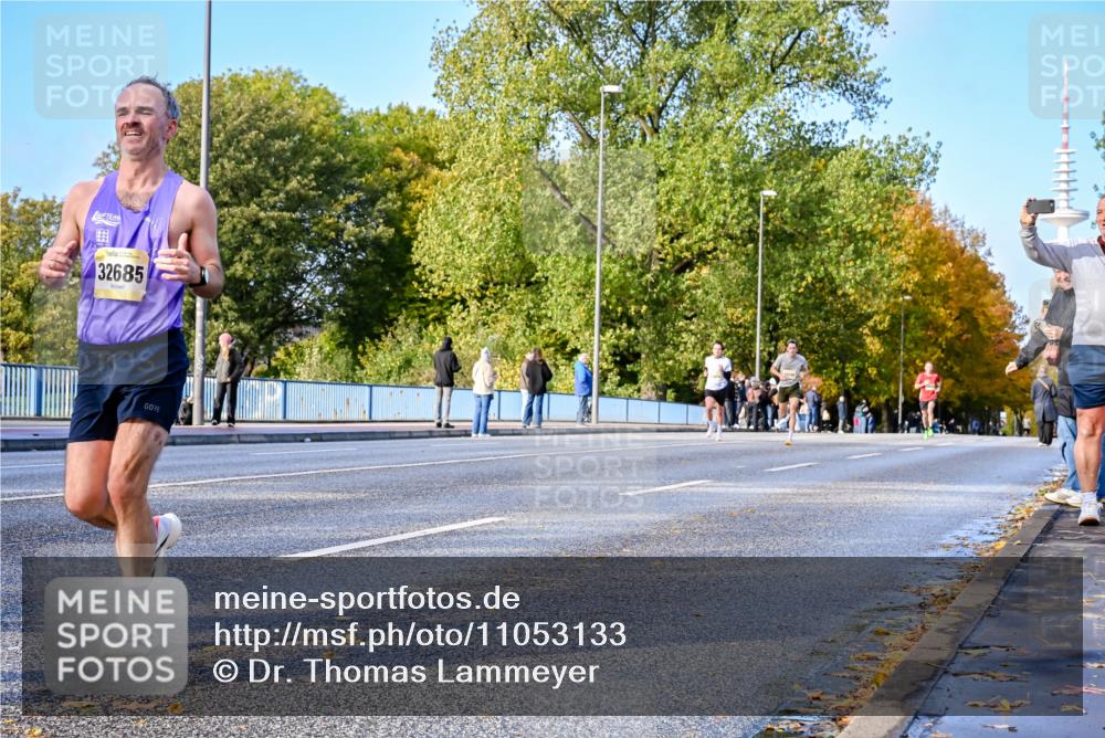 25.10.2026 - hella hamburg halbmarathon Dr. Thomas Lammeyer http://msf.ph/oto/11053133 25.10.2026 10:15:04 Kennedybrücke 32685 meine-sportfotos.de