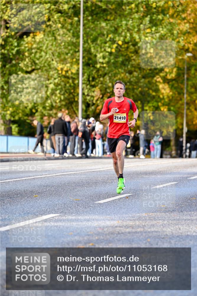 25.10.2026 - hella hamburg halbmarathon Dr. Thomas Lammeyer http://msf.ph/oto/11053168 25.10.2026 10:15:09 Kennedybrücke 21410 meine-sportfotos.de