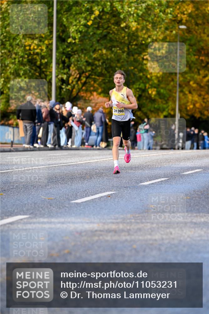 25.10.2026 - hella hamburg halbmarathon Dr. Thomas Lammeyer http://msf.ph/oto/11053231 25.10.2026 10:15:24 Kennedybrücke 31360 meine-sportfotos.de