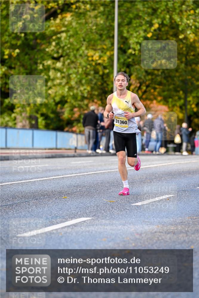 25.10.2026 - hella hamburg halbmarathon Dr. Thomas Lammeyer http://msf.ph/oto/11053249 25.10.2026 10:15:25 Kennedybrücke 31360 meine-sportfotos.de