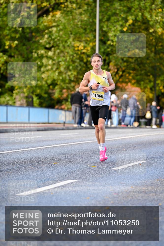 25.10.2026 - hella hamburg halbmarathon Dr. Thomas Lammeyer http://msf.ph/oto/11053250 25.10.2026 10:15:25 Kennedybrücke 31360 meine-sportfotos.de