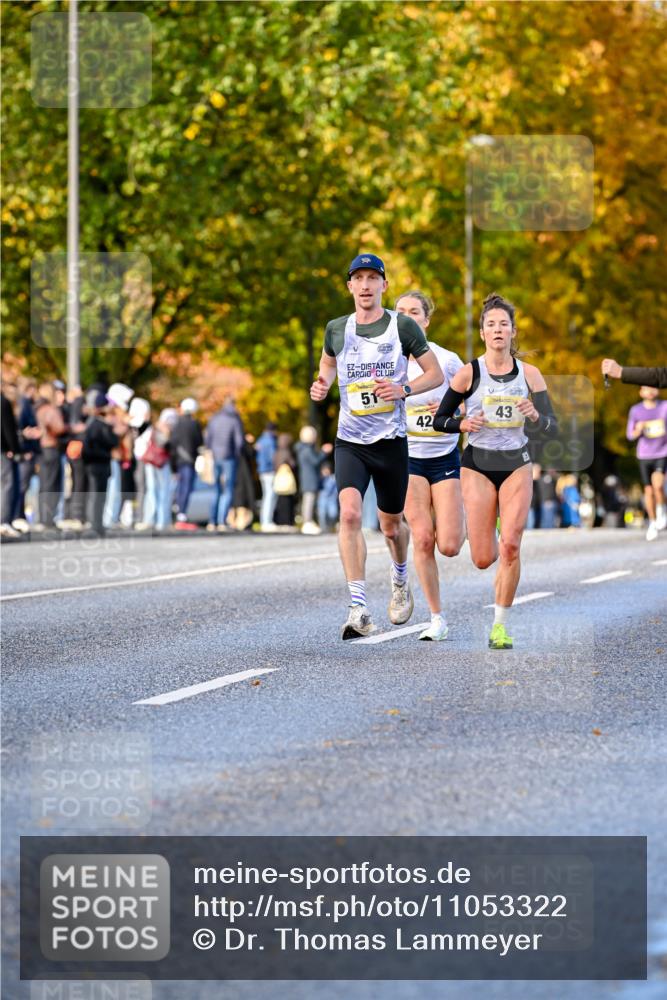 25.10.2026 - hella hamburg halbmarathon Dr. Thomas Lammeyer http://msf.ph/oto/11053322 25.10.2026 10:15:42 Kennedybrücke 51, 42, 43 meine-sportfotos.de