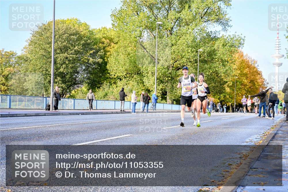 25.10.2026 - hella hamburg halbmarathon Dr. Thomas Lammeyer http://msf.ph/oto/11053355 25.10.2026 10:15:45 Kennedybrücke  meine-sportfotos.de