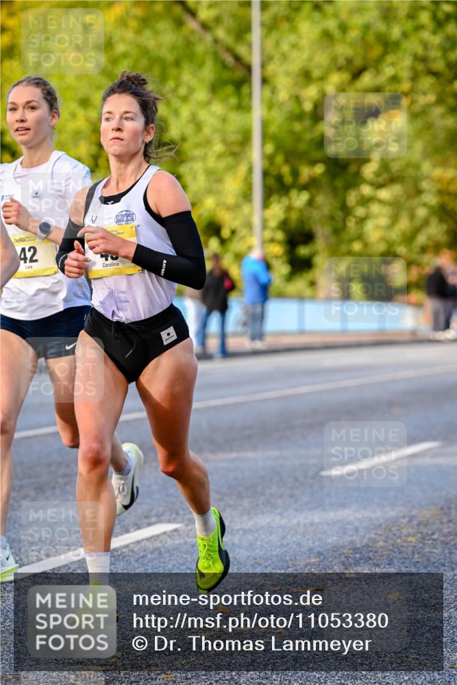 25.10.2026 - hella hamburg halbmarathon Dr. Thomas Lammeyer http://msf.ph/oto/11053380 25.10.2026 10:15:46 Kennedybrücke 42 meine-sportfotos.de