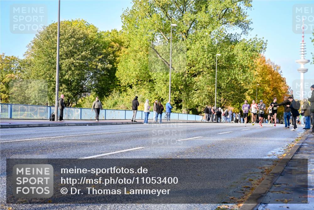 25.10.2026 - hella hamburg halbmarathon Dr. Thomas Lammeyer http://msf.ph/oto/11053400 25.10.2026 10:15:48 Kennedybrücke  meine-sportfotos.de