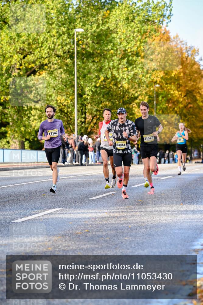25.10.2026 - hella hamburg halbmarathon Dr. Thomas Lammeyer http://msf.ph/oto/11053430 25.10.2026 10:15:51 Kennedybrücke 17147, 1, 55, 34844, 31572, 44 meine-sportfotos.de
