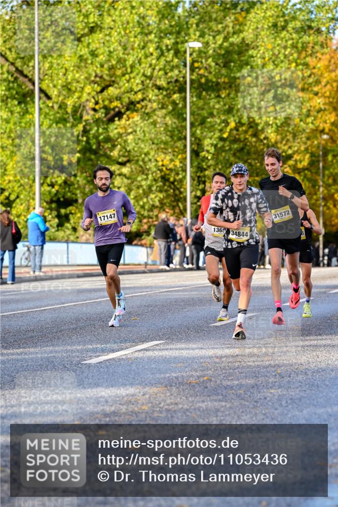 25.10.2026 - hella hamburg halbmarathon Dr. Thomas Lammeyer http://msf.ph/oto/11053436 25.10.2026 10:15:51 Kennedybrücke 17147, 1365, 34844, 31572 meine-sportfotos.de