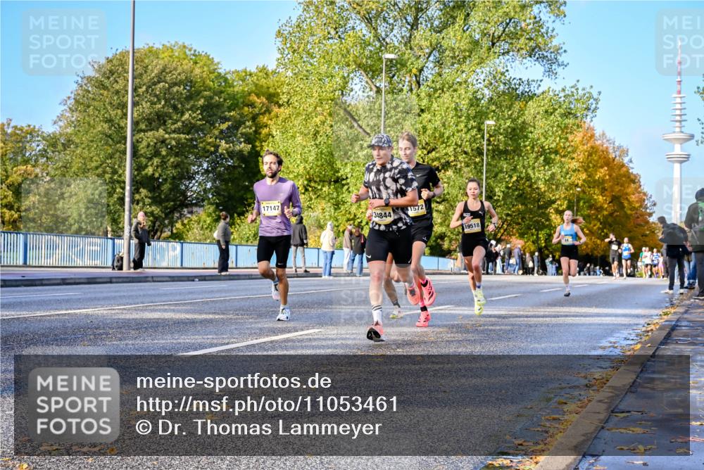 25.10.2026 - hella hamburg halbmarathon Dr. Thomas Lammeyer http://msf.ph/oto/11053461 25.10.2026 10:15:54 Kennedybrücke 17147, 1572, 34844, 19518 meine-sportfotos.de