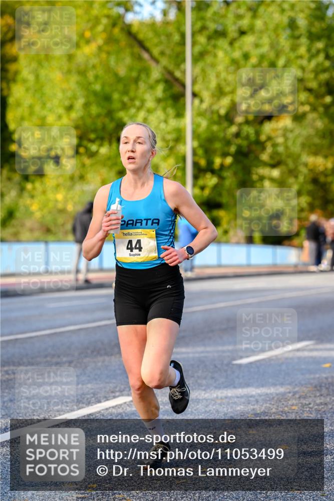 25.10.2026 - hella hamburg halbmarathon Dr. Thomas Lammeyer http://msf.ph/oto/11053499 25.10.2026 10:15:57 Kennedybrücke 44 meine-sportfotos.de